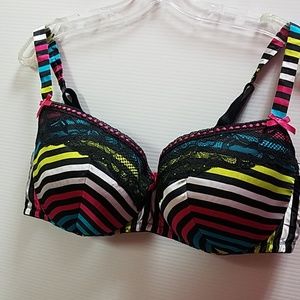 Lightly padded underwire bra